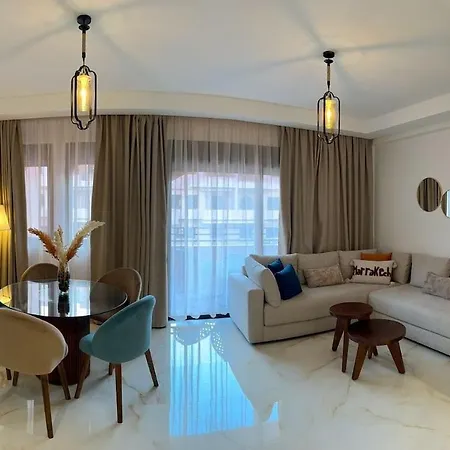 Chic Apartment - Tourist Village & Swimming Pools